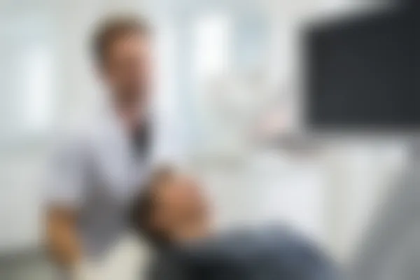 深圳吉华千喜口腔门诊部客服电话查询，了解更多口腔健康服务信息，欢迎拨打！