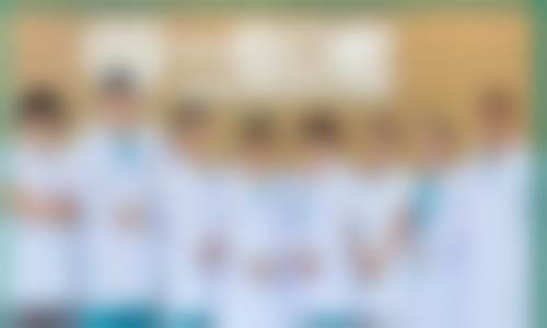 二、深圳一欣口腔门诊部医生团队，打造专精诊疗服务