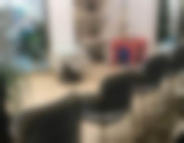 二、上海维雅口腔门诊部(腾冲路店)医生团队,打造专精诊疗服务