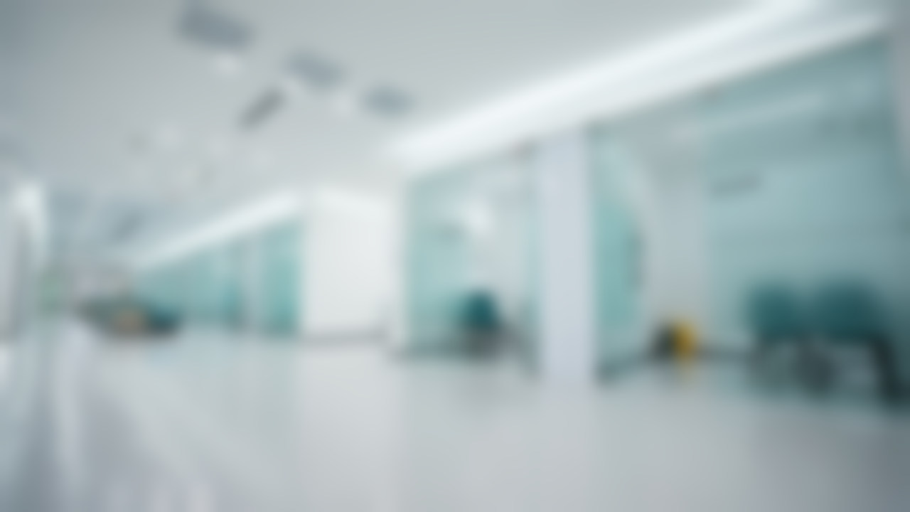 成都团圆口腔医院（高新院区）[即速戴种植牙]3500元/颗：依托AI数字化7D速导技术，即拔即种当天用，微创舒适兼顾美观有保障