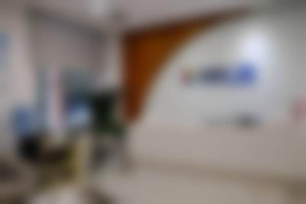 二、西安瑞泰口腔（曲江分院）医生团队，打造专精诊疗服务