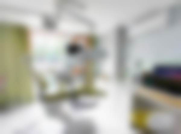 二、吉林市爱齿口腔（兴隆街门诊部）医生团队，打造专精诊疗服务