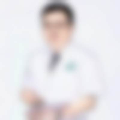 深圳美莱口腔门诊部[疑难口腔种植]单颗9800元：由拥有40年临床经验的种植教授坐诊，以数字化技术攻克各类复杂种植难题