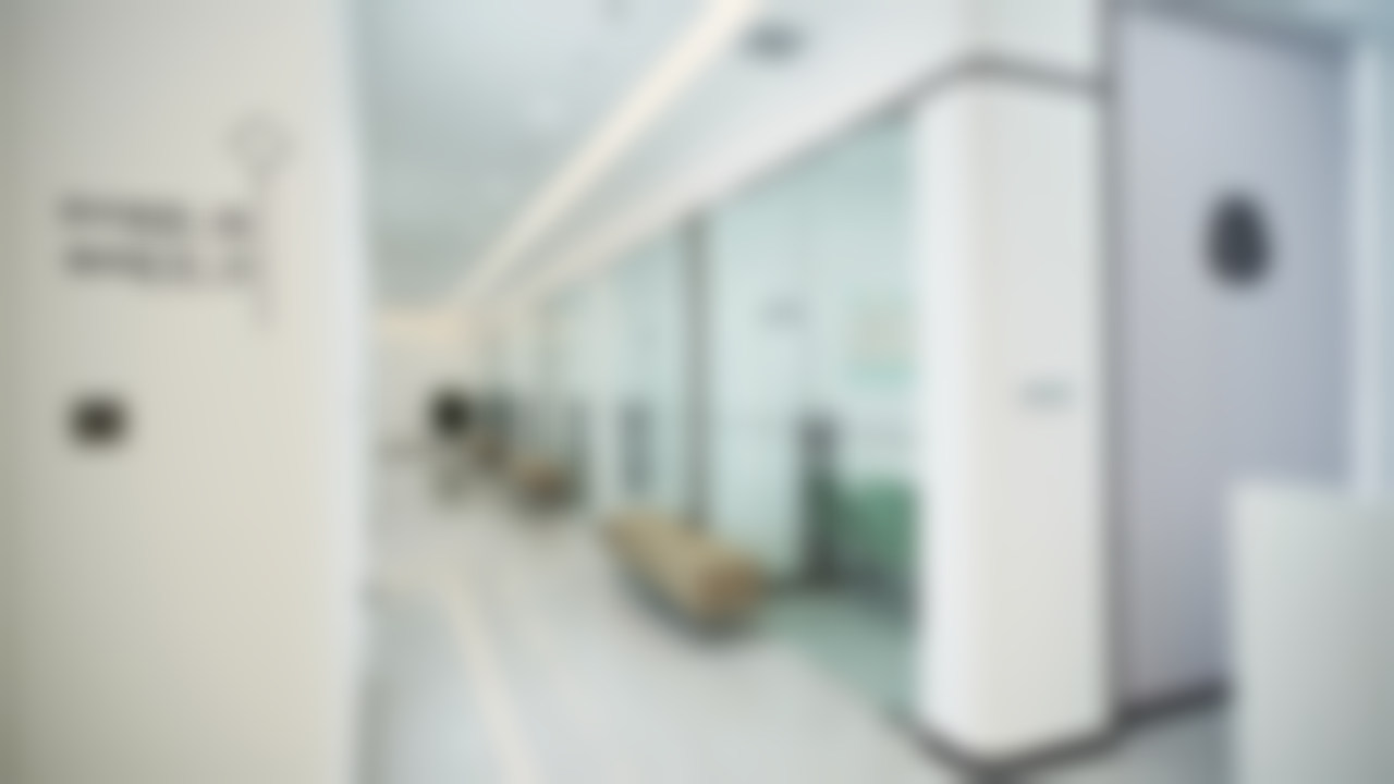 成都团圆口腔医院（高新院区）[即速戴种植牙]3500元 AI数字化7D速导精准把控，即拔即种当天用牙，适配高龄及全口缺牙顾客