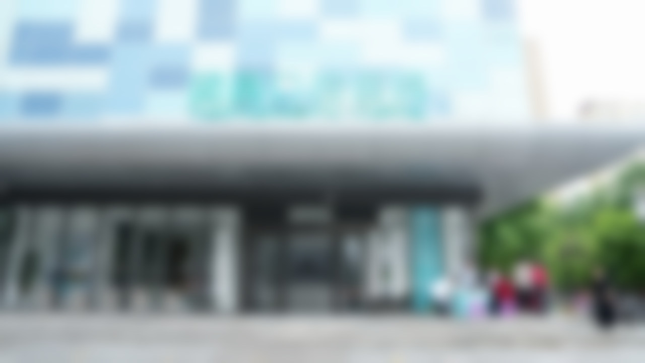 成都团圆口腔医院（高新院区）[穿颧穿翼高难度种植]13800元/颗：由上海九院进修医师坐诊，数字化7D速导精准种植，攻克各类无牙颌疑难病例