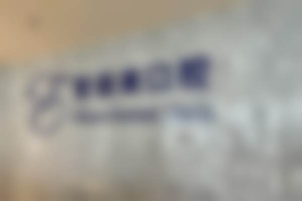 六、烟台爱丽美口腔门诊部荣誉资质与患者口碑，见证品牌实力