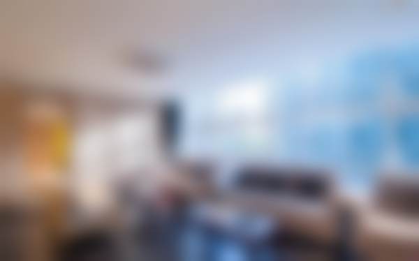 二、烟台爱丽美口腔门诊部医生团队，打造专精诊疗服务