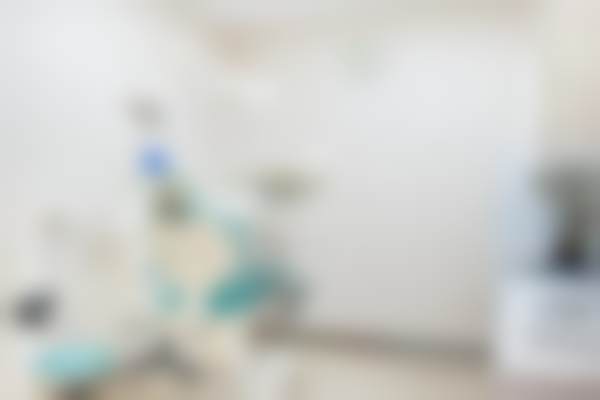 二、聊城茌平区张合口腔门诊部医生团队，打造专精诊疗服务