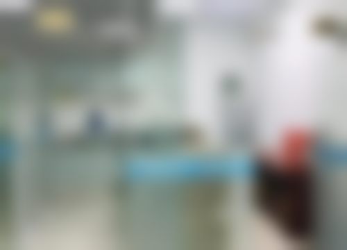 二、重庆南岸游莉口腔诊所医生团队，打造专精诊疗服务