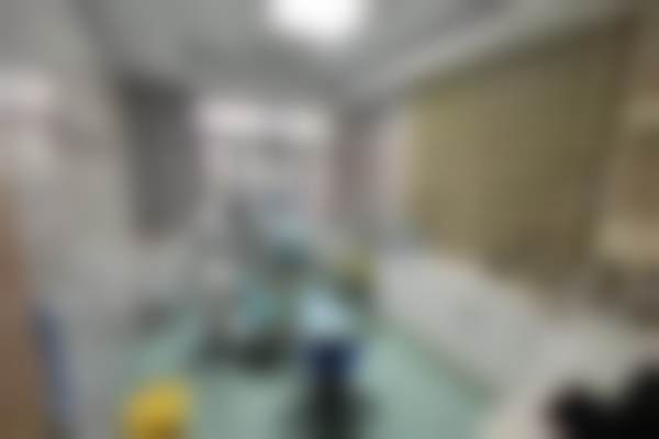 六、上海尤旦盛菊口腔门诊部荣誉资质与患者口碑，见证品牌实力