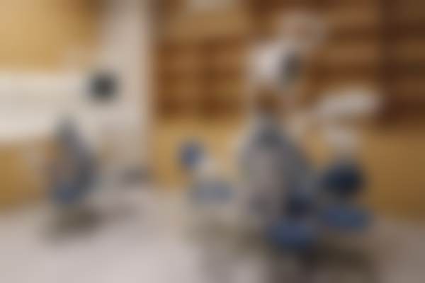 六、江门简牙口腔医院荣誉资质与患者口碑，见证品牌实力