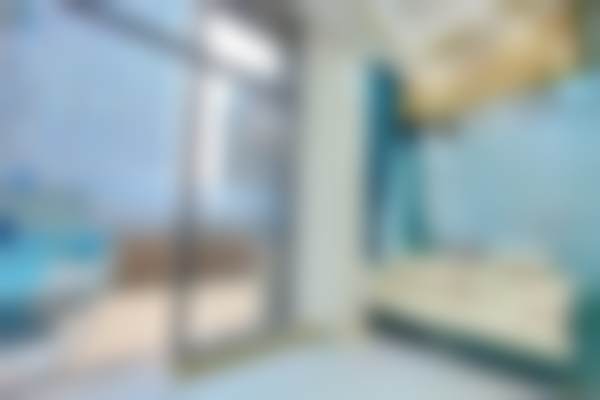 二、成都高新爱雅齿口腔门诊部(上锦店)医生团队,打造专精诊疗服务